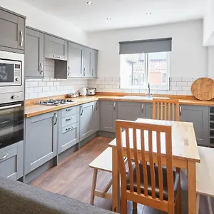 https://elysium-house.yorkshirehotels.net