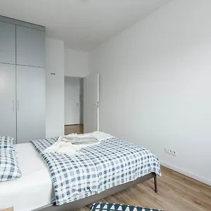 https://chill-apartments-central-park.warsawhotelspoland.com