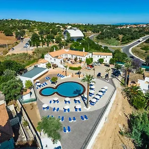 https://oleandro-country-club-albufeira.hotelaalgarve.com