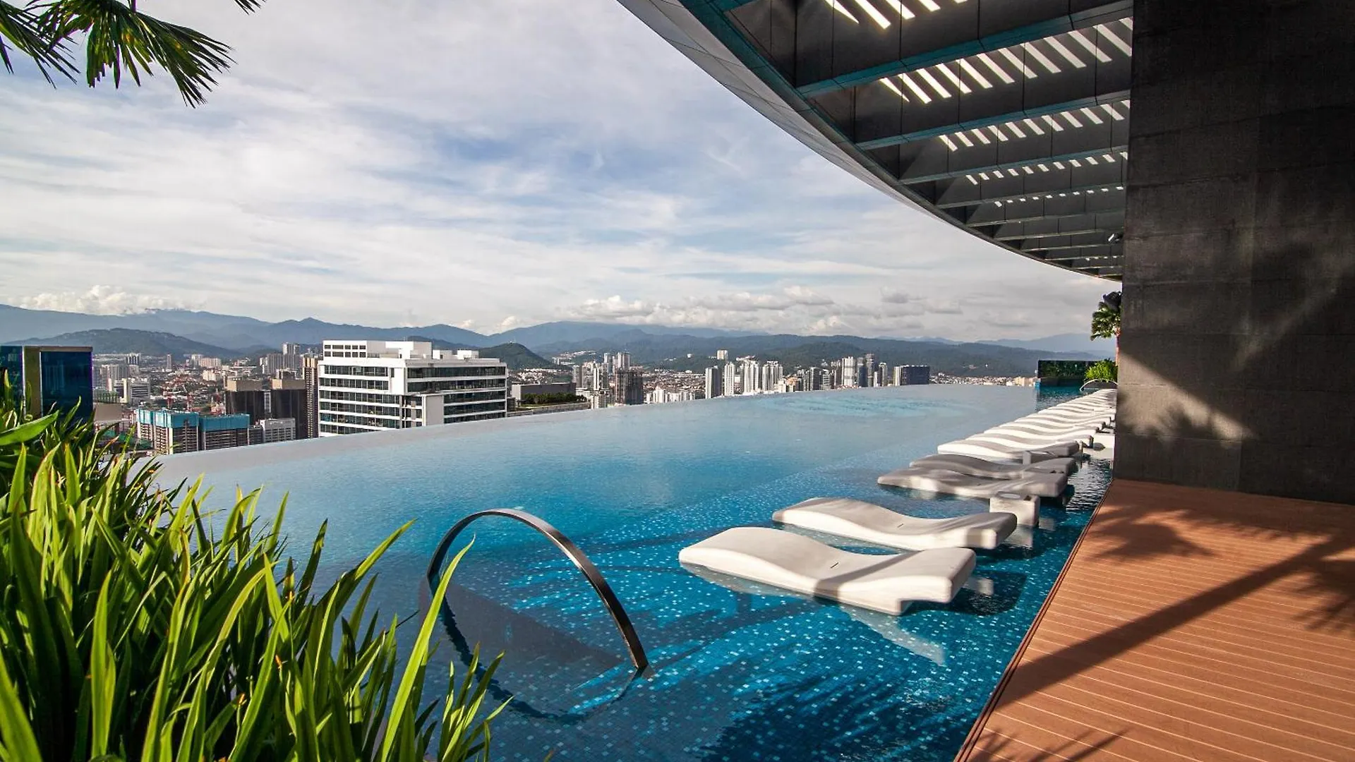 Eaton Residences Klcc By Plush Kuala Lumpur Apartment